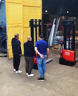 Тест-драйв складской техники на нашем складе в Октябрьском